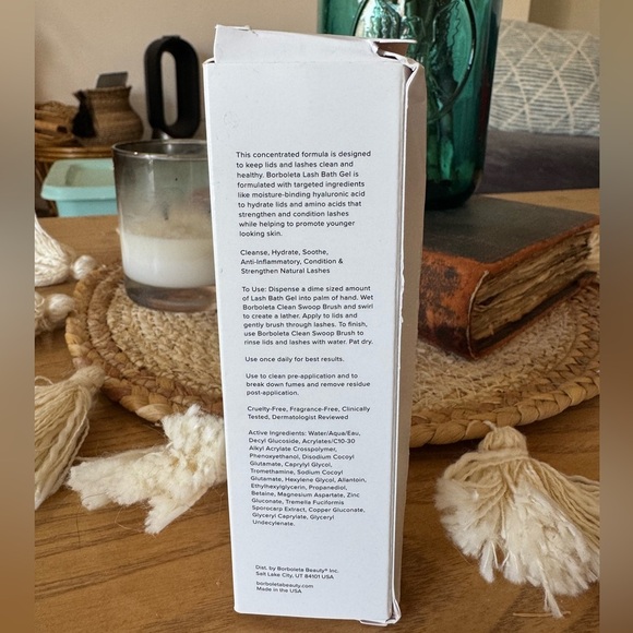 Borboleta Lash Bath Gel Cleanser - Gentle Deep Clean (Full Size) - Picture 3 of 4